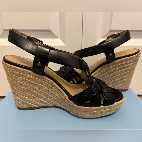 Antonio Melani black wedge sandals - Picture 3 of 13